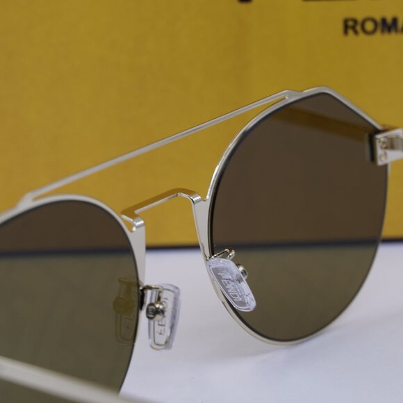 Fendi FE40060U 10G FENDI SKY Round Sunglasses - Gold/Brown Mirror - Picture 6 of 9